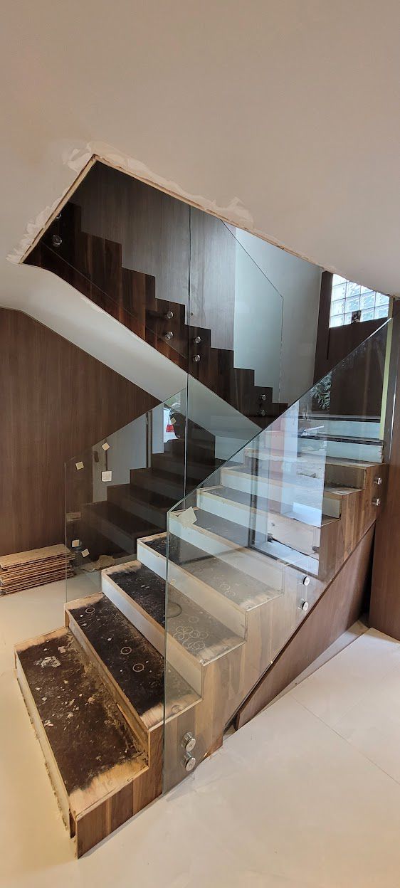 მინის მოაჯირები