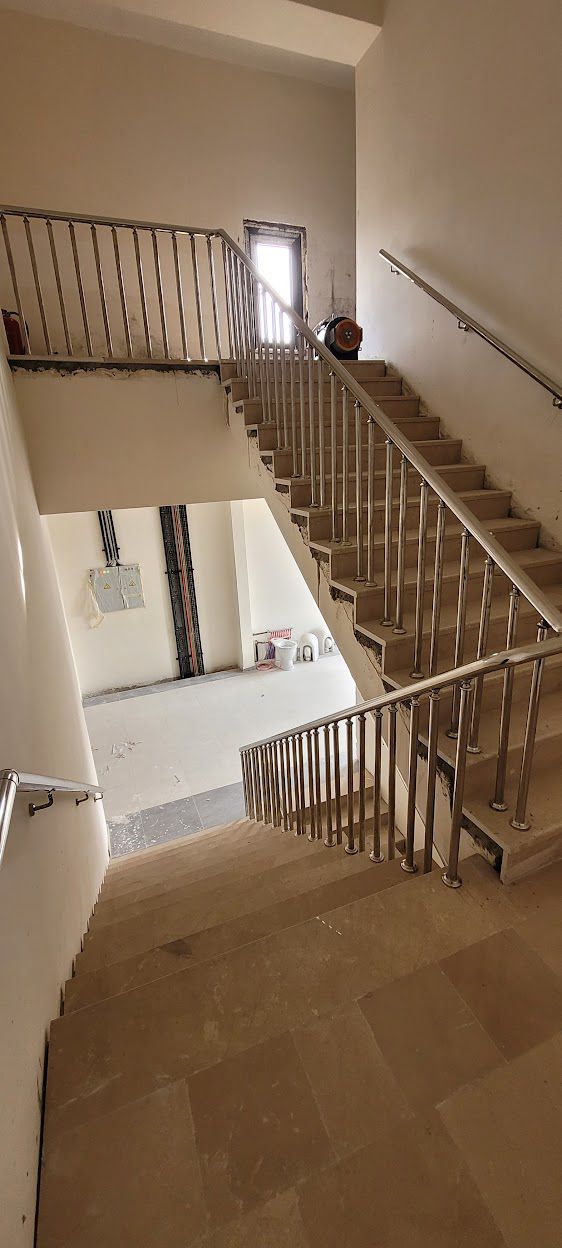 პროექტი უჟანგავი მოაჯირები